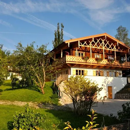Linde Modern Retreat Alpstuga